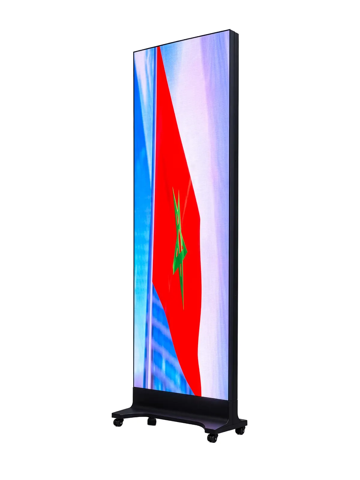 Totem LED P2.5 GOB 64 × 192 cm MEGALIGHT – vue de trois quarts, en stock au Maroc